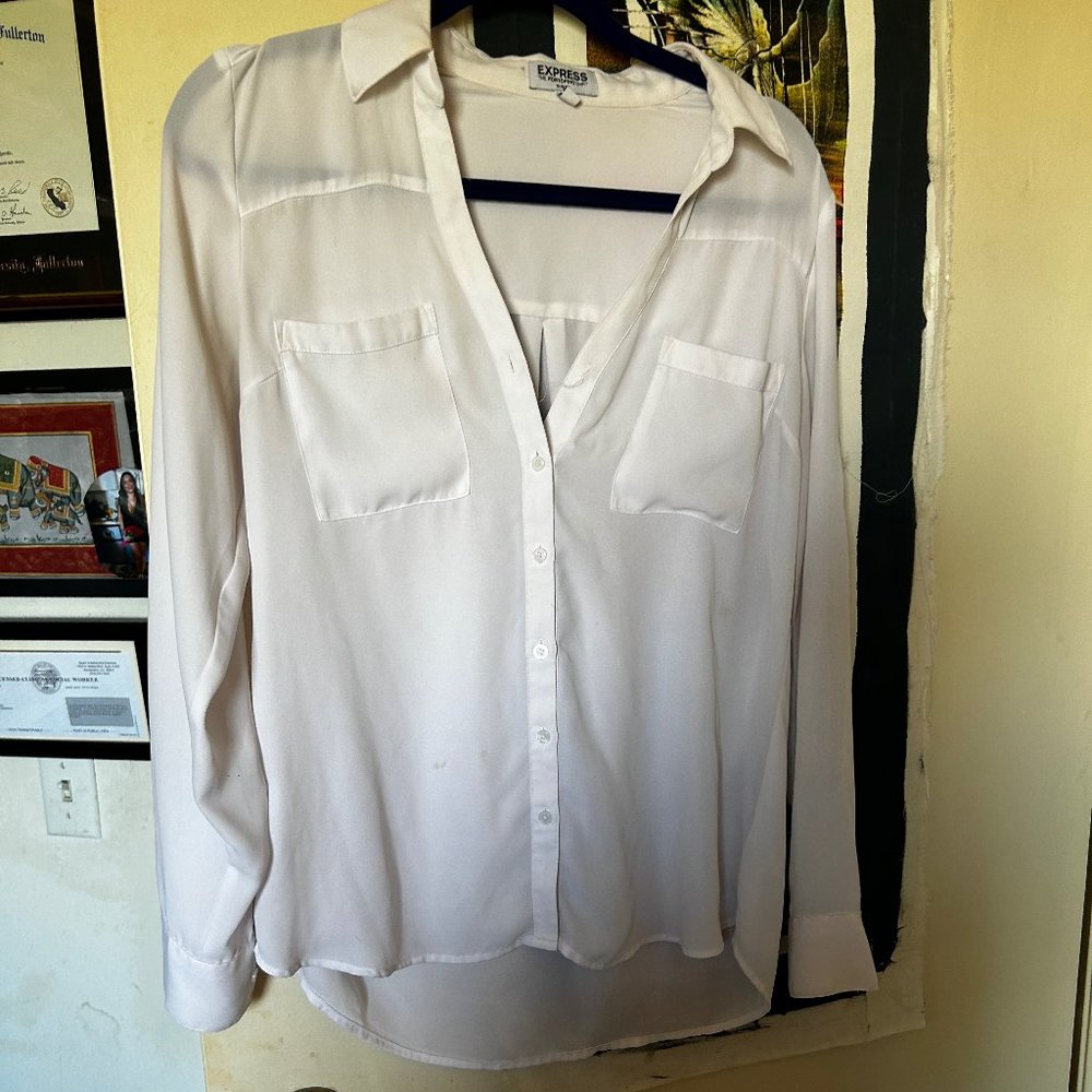 EUC Medium White Express Portofino Top